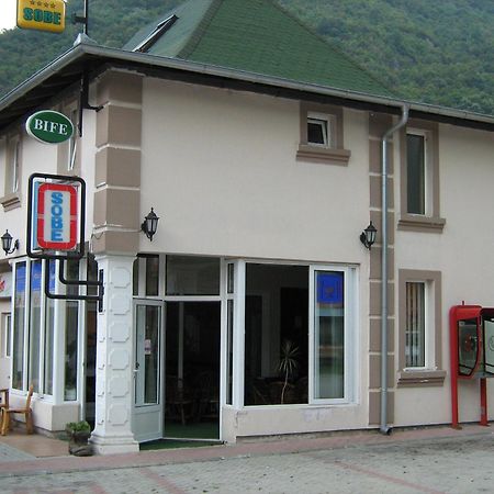 Sobe Za Izdavanje Blef Ovcar Banja Bagian luar foto
